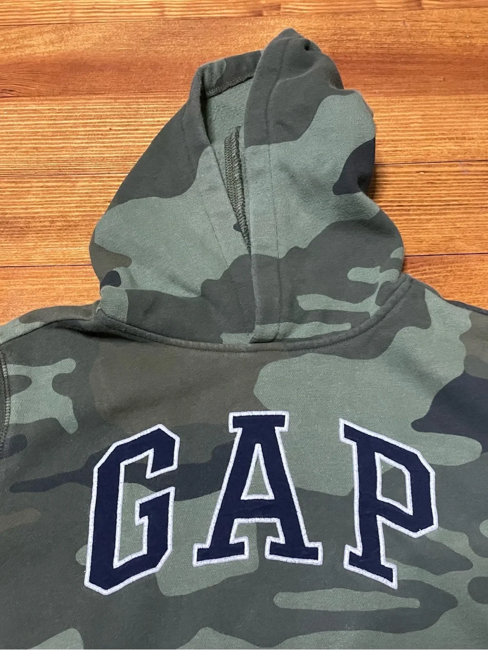 GAP Kids Green Camo Pullover Hoodie Size Small